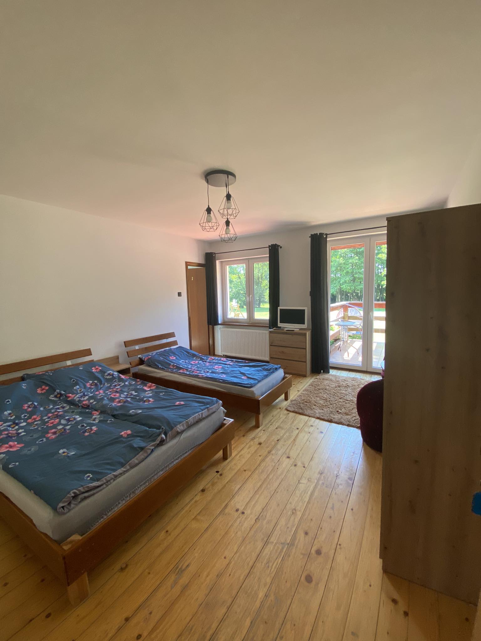 Schlafzimmer mit Terasse